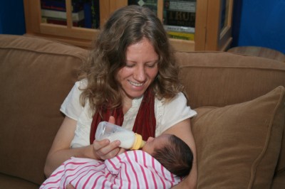Joanna Mack gives a bottle to her niece Sophie Mack (aged 8 days), Mountain View, CA, October 1, 2007